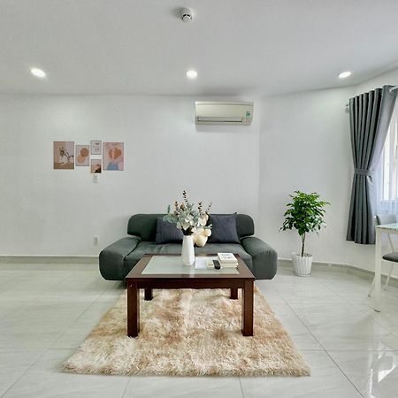 Tan Son Nhat Airport Apartment By Sabay Thành Pho Ho Chí Minh Esterno foto